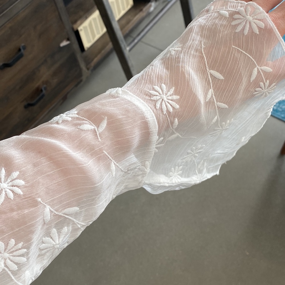 Flower blouse - Picture 5 of 6